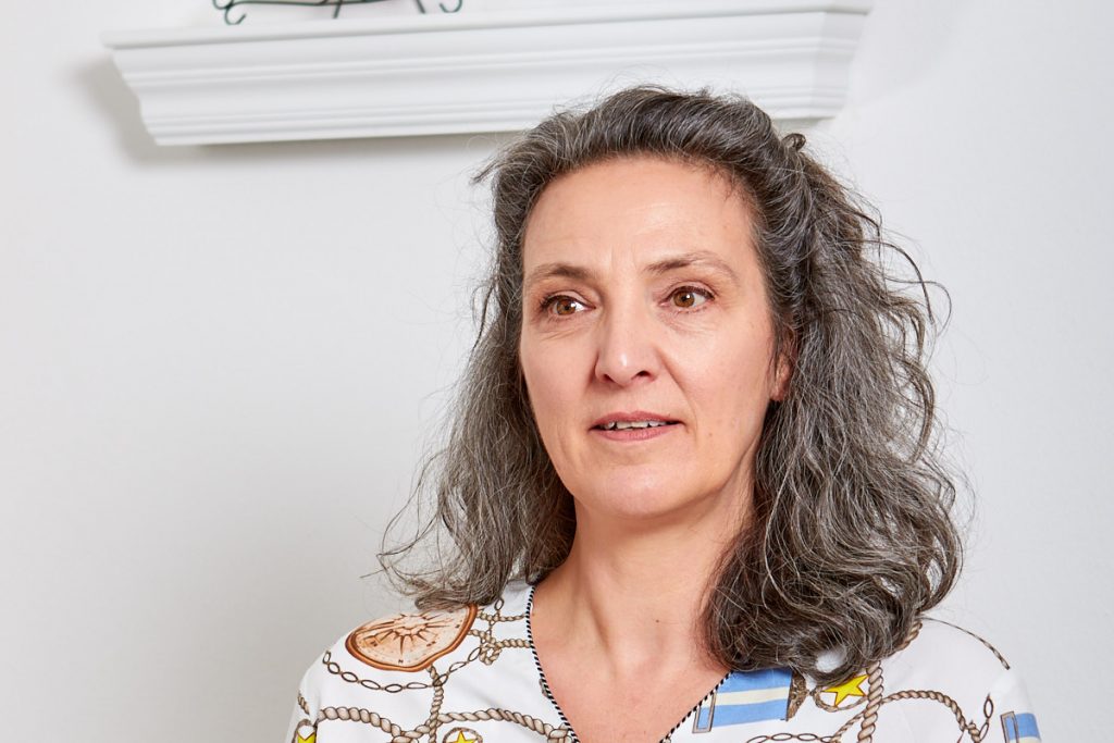 Myriam Schmegner Heilpraktikerin für Psychotherapie Portraitaufnahme